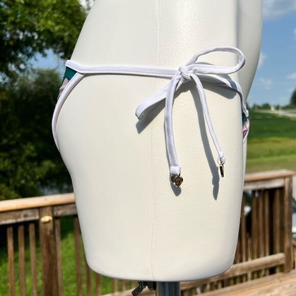 Wildfox Swim 60's Floral Triangle String Tie Bikini Bottom Size Small - Picture 5 of 8